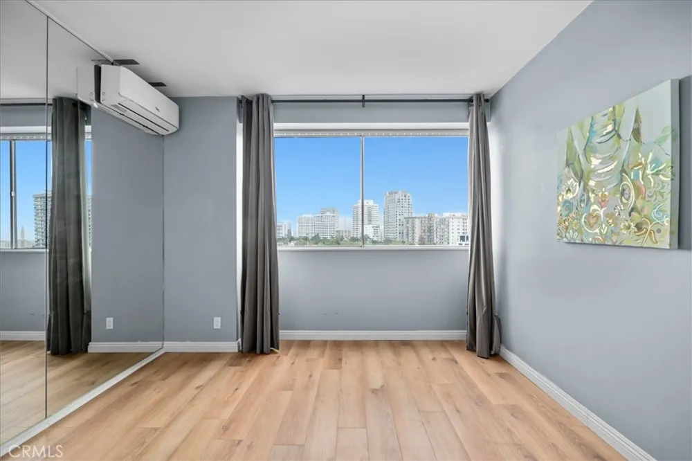 969 Hilgard Avenue #1006 Los Angeles, CA 90024