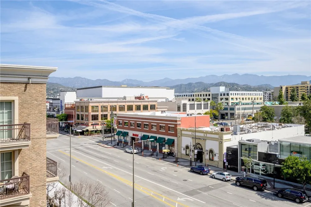 519 Caruso Glendale, CA 91210