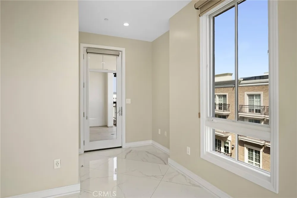 519 Caruso Glendale, CA 91210