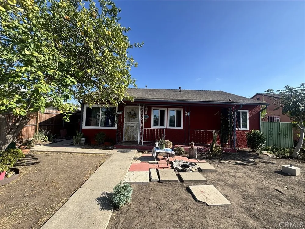 2314 W Alondra Compton, CA 90220