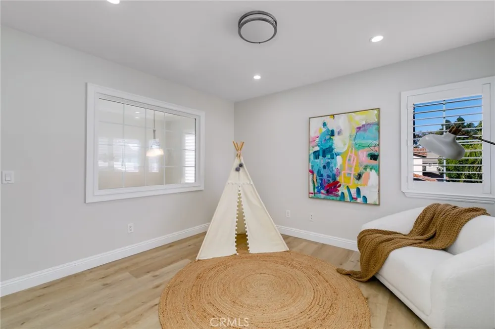 85 Quail Cyn Irvine, CA 92618