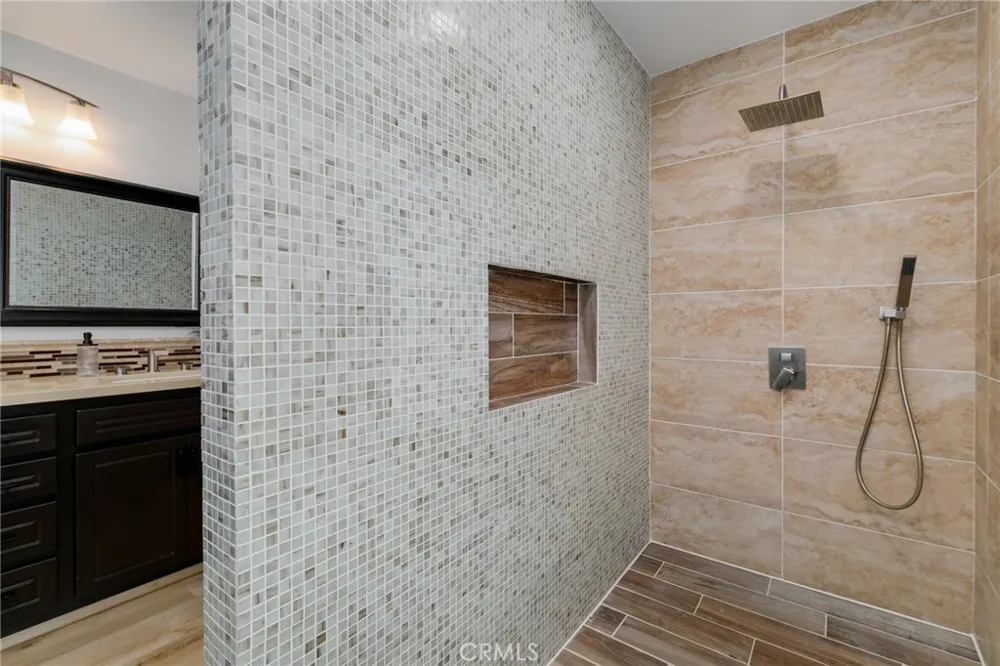 85 Quail Cyn Irvine, CA 92618