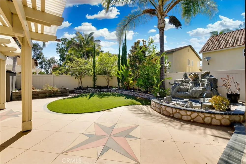 85 Quail Cyn Irvine, CA 92618