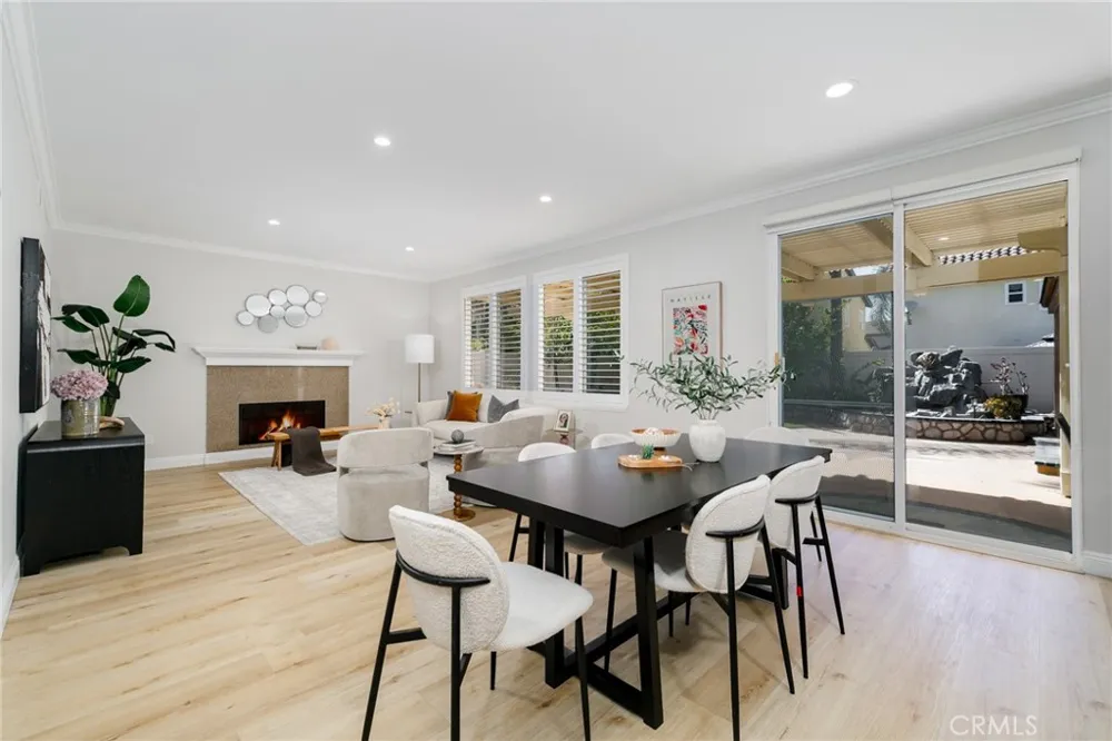 85 Quail Cyn Irvine, CA 92618
