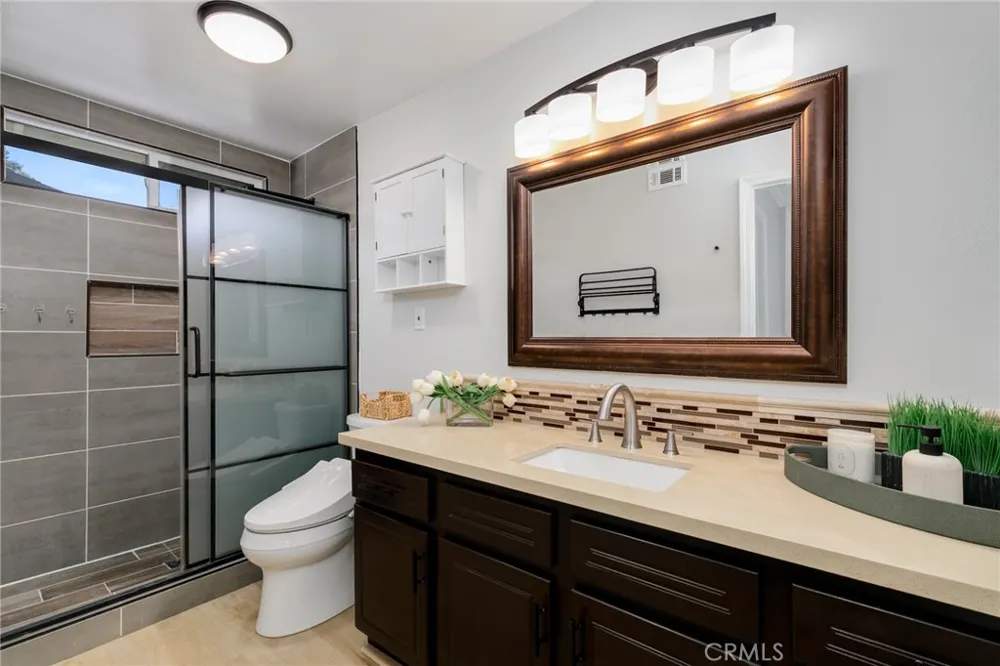 85 Quail Cyn Irvine, CA 92618