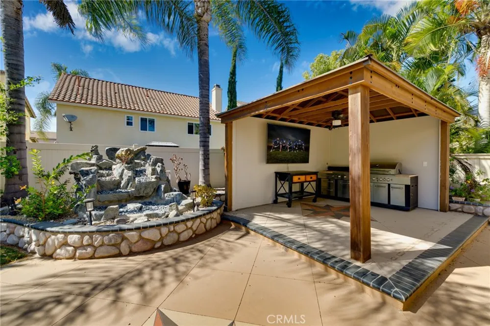 85 Quail Cyn Irvine, CA 92618