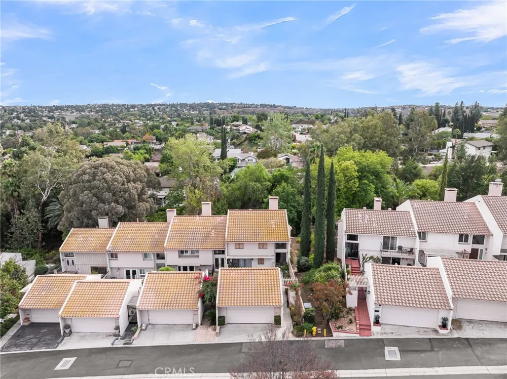 2252 El Capitan Riverside, CA 92506