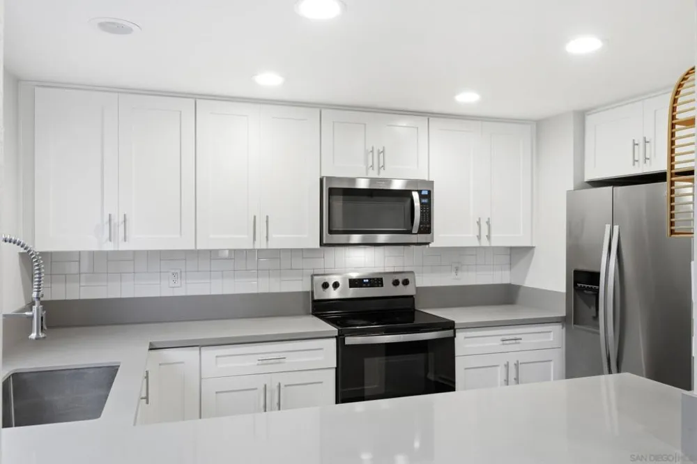 8178 Avenida Navidad #12 San Diego, CA 92122
