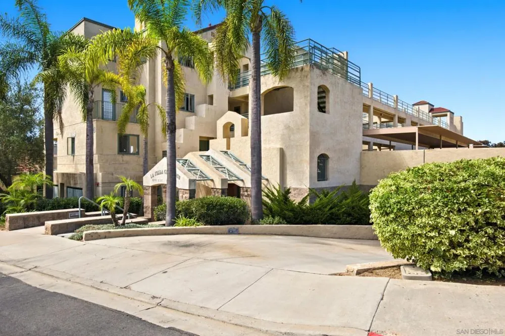 8178 Avenida Navidad #12 San Diego, CA 92122
