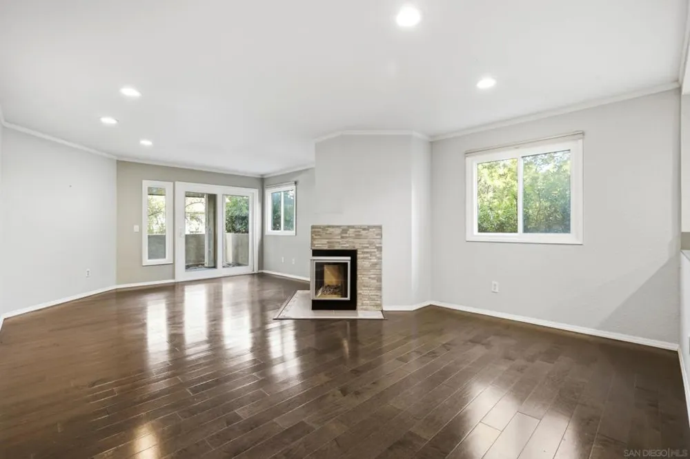 8178 Avenida Navidad #12 San Diego, CA 92122