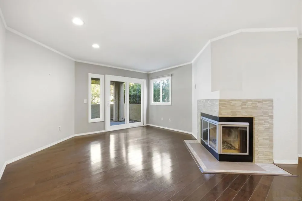 8178 Avenida Navidad #12 San Diego, CA 92122