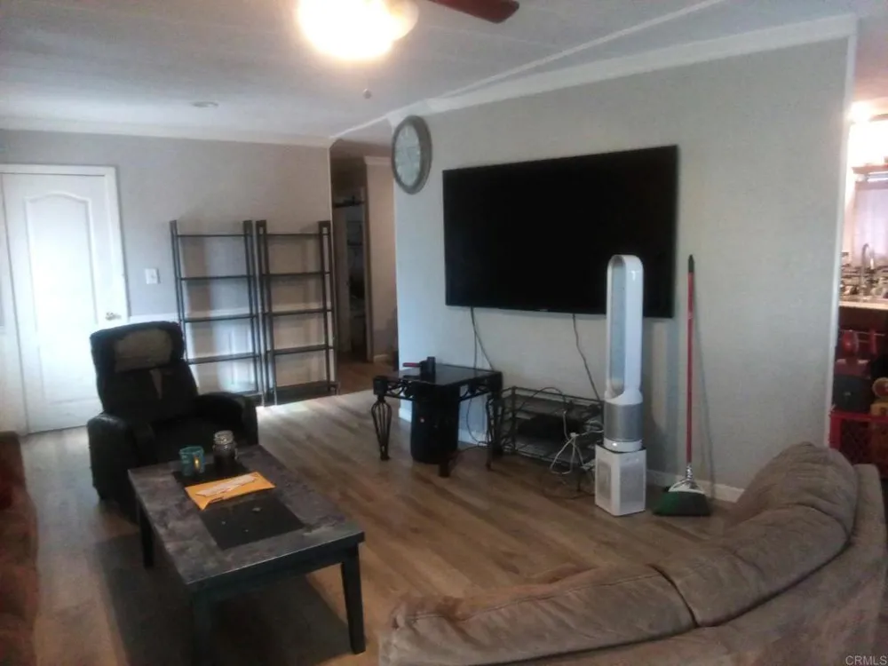 27361 Sierra Hwy #254 Canyon Country, CA 91351