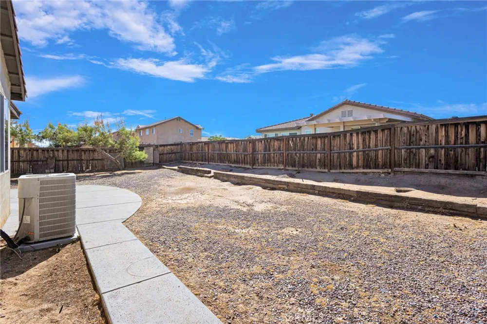 12383 Luna Road Victorville, CA 92392