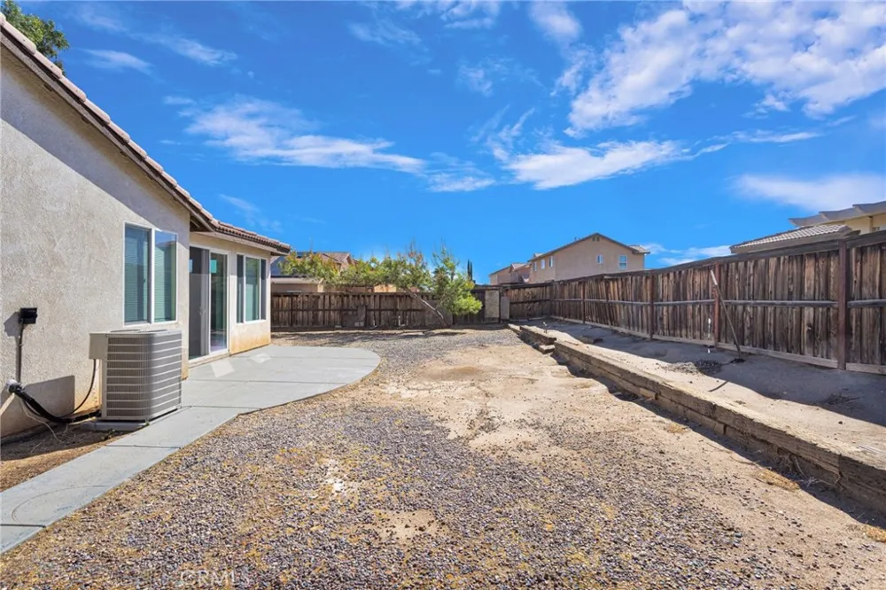 12383 Luna Road Victorville, CA 92392