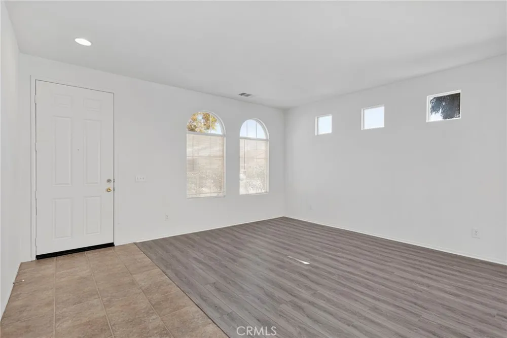 12383 Luna Road Victorville, CA 92392