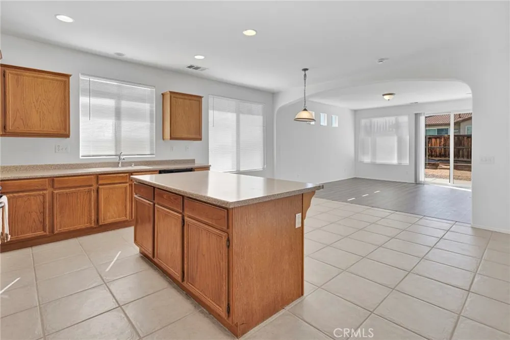 12383 Luna Road Victorville, CA 92392