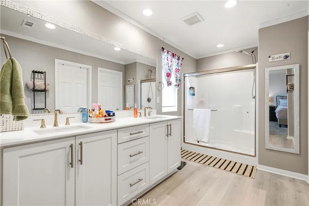 10260 Torrey Court Hesperia, CA 92345