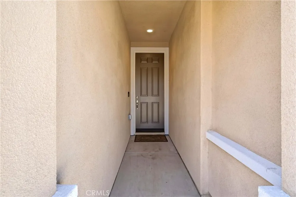 10260 Torrey Court Hesperia, CA 92345