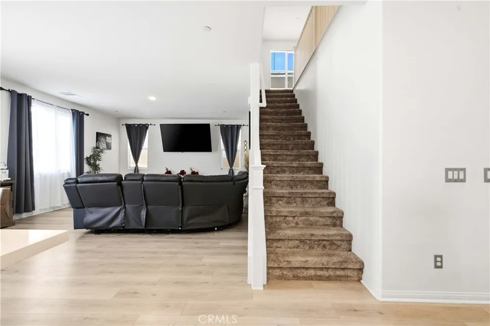 10260 Torrey Court Hesperia, CA 92345
