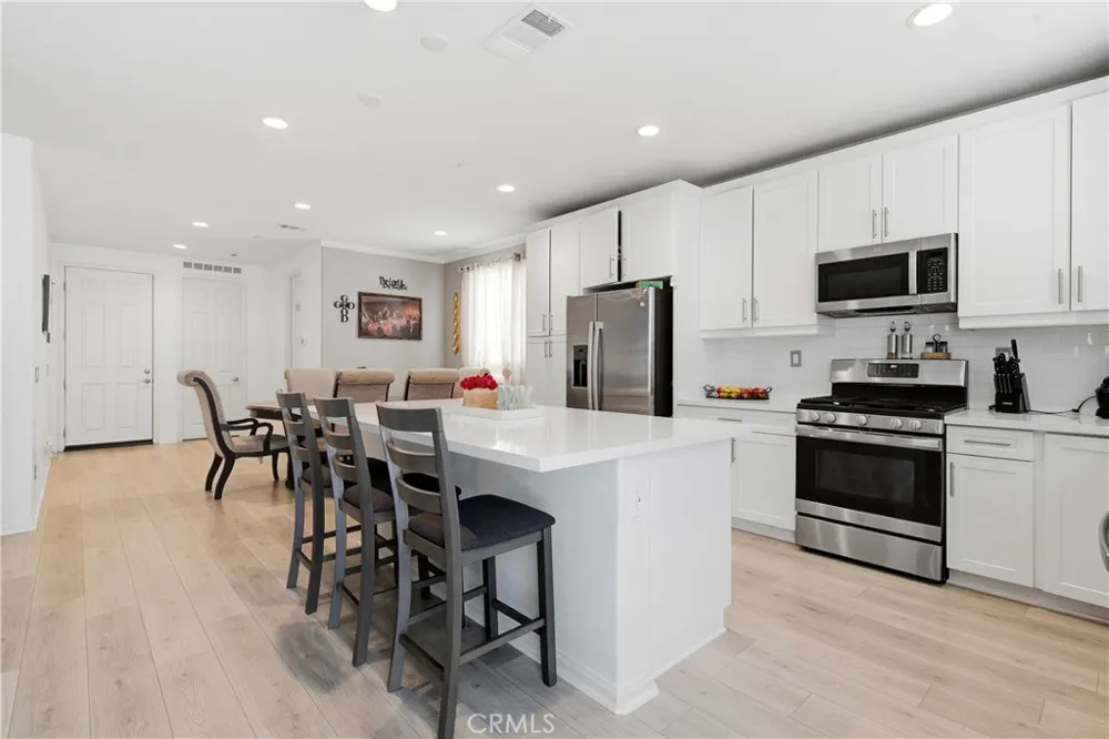 10260 Torrey Court Hesperia, CA 92345
