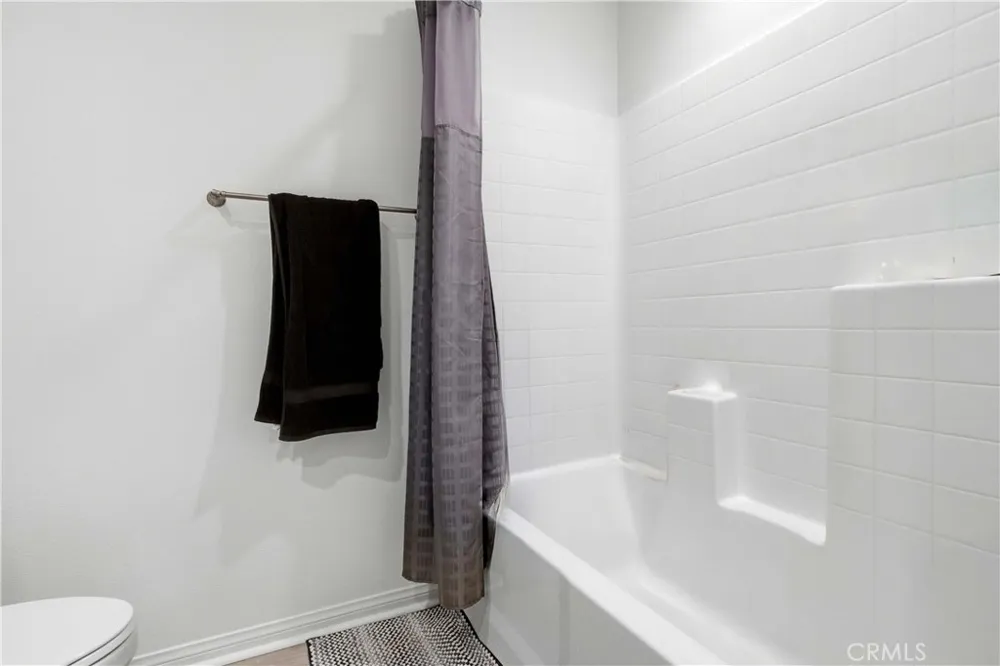 10260 Torrey Court Hesperia, CA 92345