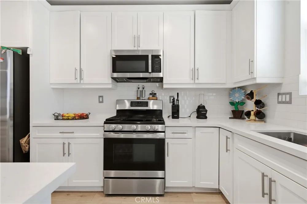 10260 Torrey Court Hesperia, CA 92345