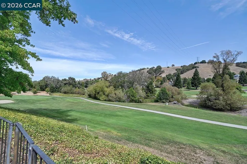 3434 Tice Creek Dr #3 Walnut Creek, CA 94595