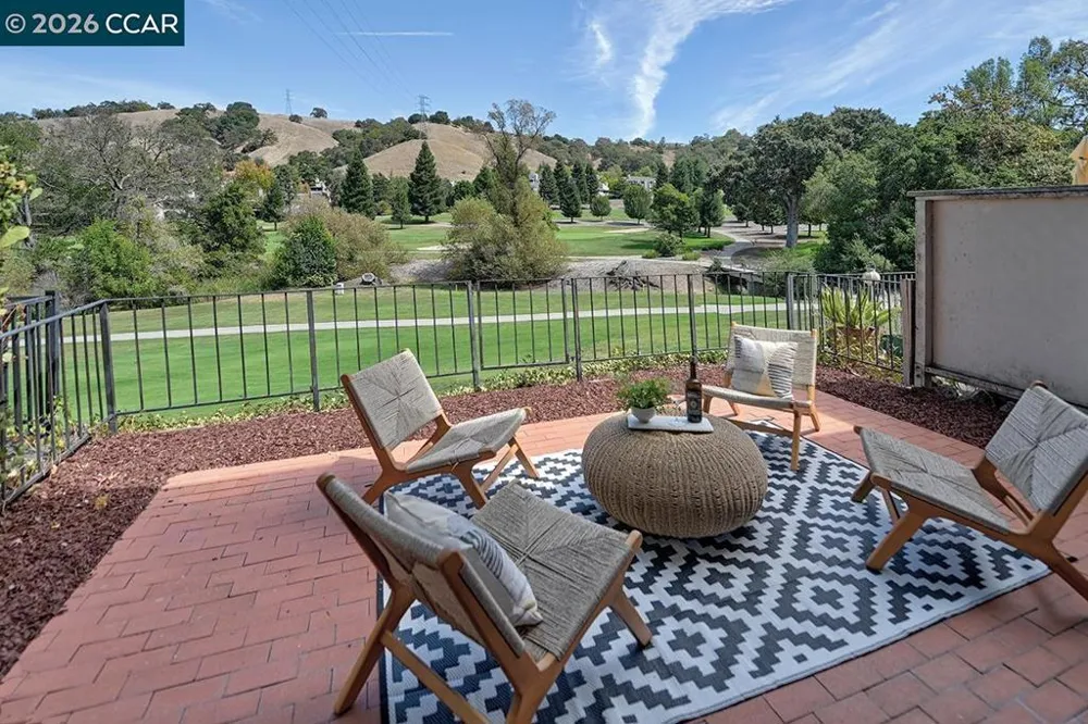 3434 Tice Creek Dr #3 Walnut Creek, CA 94595