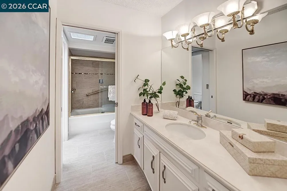3434 Tice Creek Dr #3 Walnut Creek, CA 94595