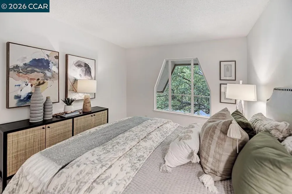 3434 Tice Creek Dr #3 Walnut Creek, CA 94595