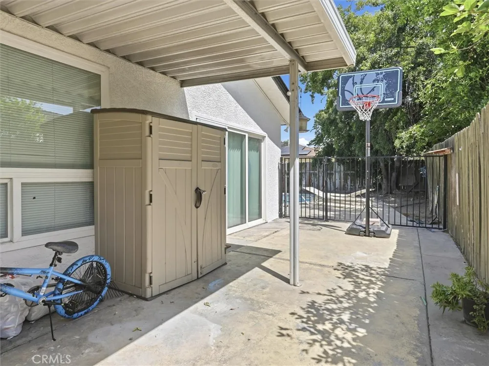 649 W Ashcroft Clovis, CA 93612