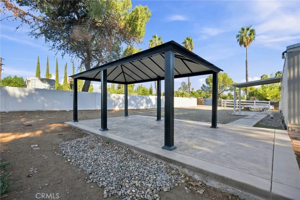 17183 Hidalgo Perris, CA 92570