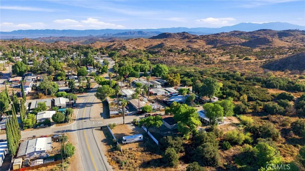 17183 Hidalgo Perris, CA 92570