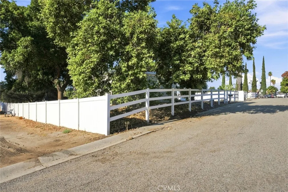 17183 Hidalgo Perris, CA 92570