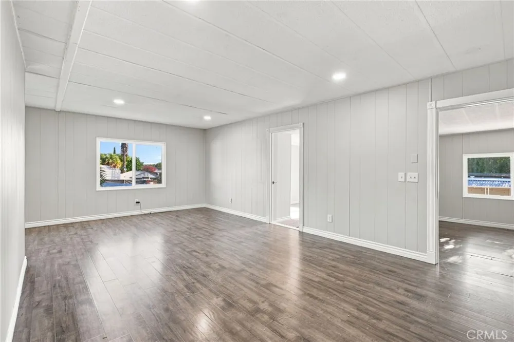 17183 Hidalgo Perris, CA 92570