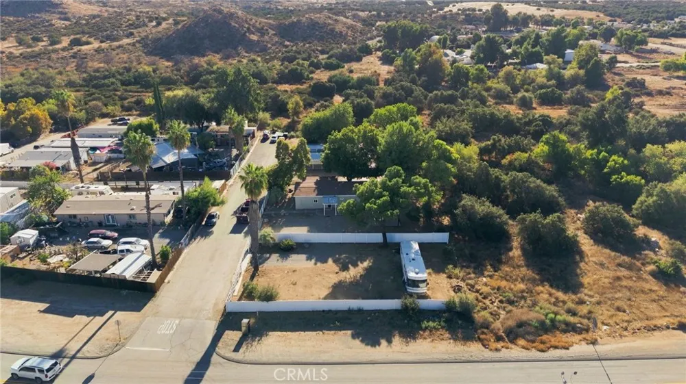 17183 Hidalgo Perris, CA 92570