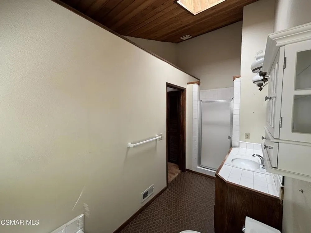 129 Van Nuys Avenue Oxnard, CA 93035