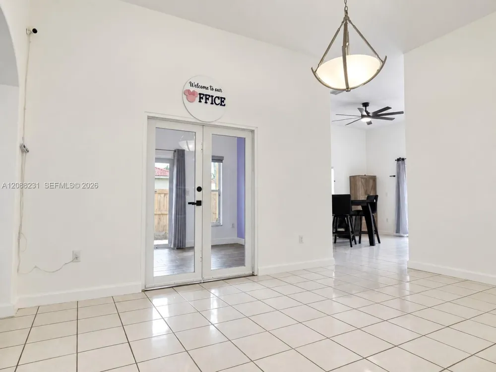 16362 SW 94th St Miami, FL 33196