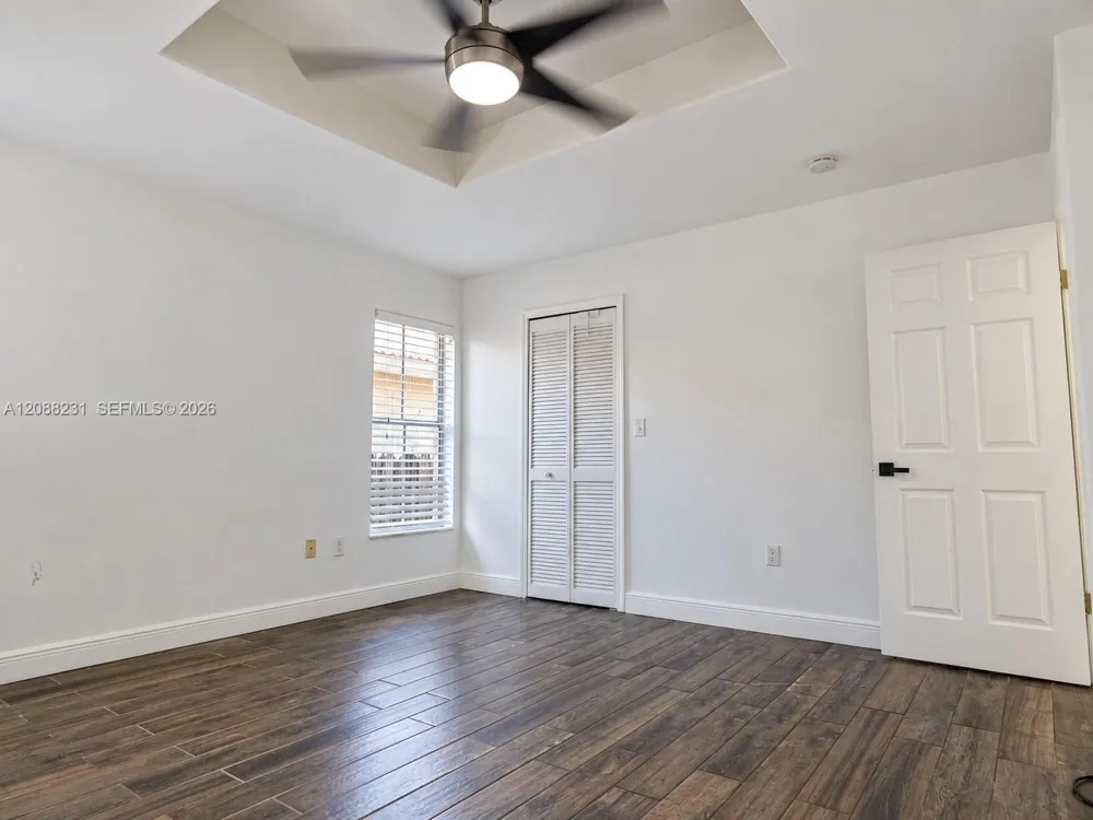 16362 SW 94th St Miami, FL 33196