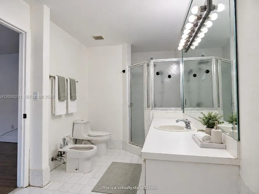 16362 SW 94th St Miami, FL 33196