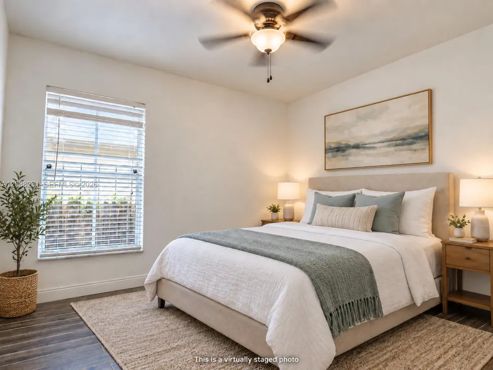 16362 SW 94th St Miami, FL 33196