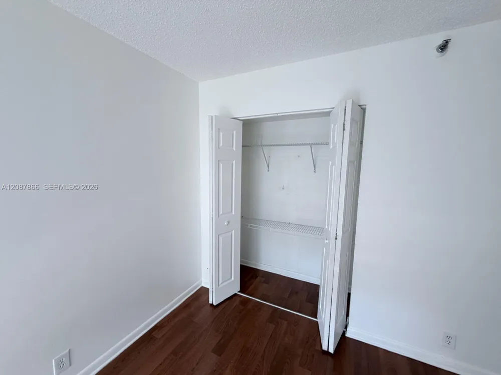 3300 NE 191st St #512 Aventura, FL 33180