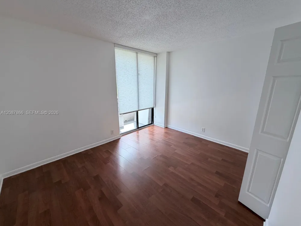 3300 NE 191st St #512 Aventura, FL 33180