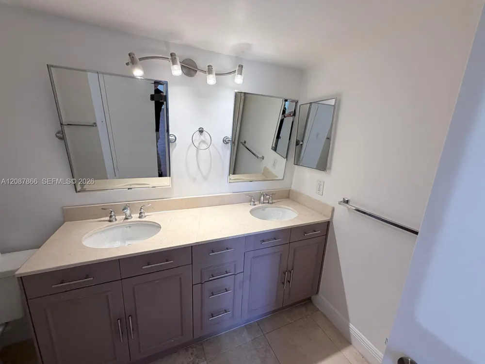 3300 NE 191st St #512 Aventura, FL 33180