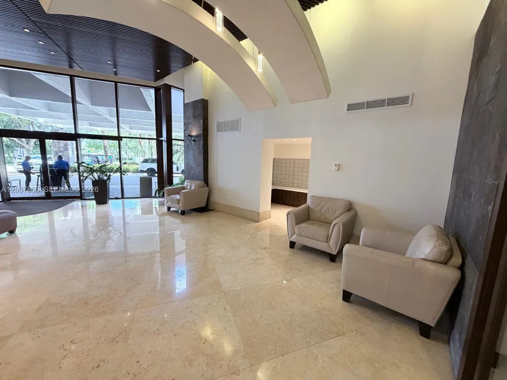 3300 NE 191st St #512 Aventura, FL 33180