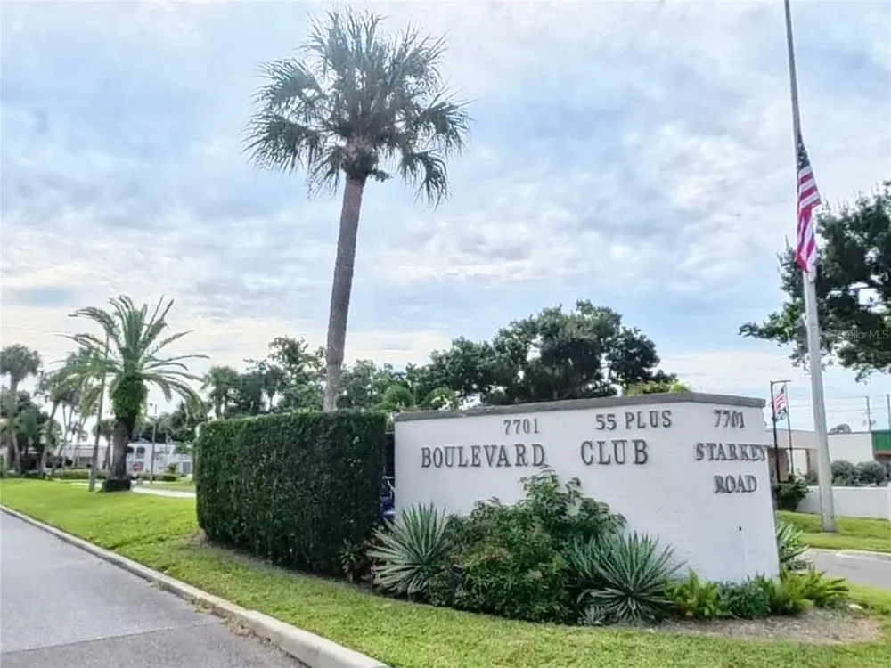 7701 STARKEY ROAD #436 Seminole, FL 33777
