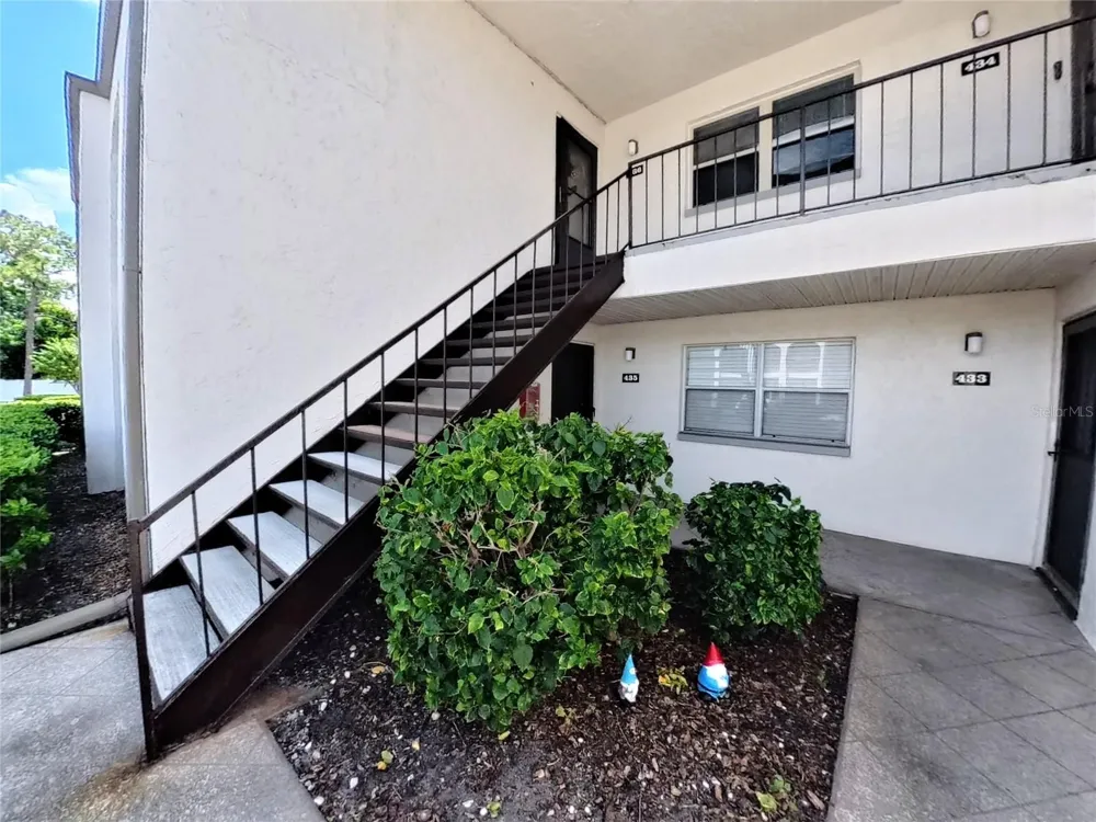 7701 STARKEY ROAD #436 Seminole, FL 33777