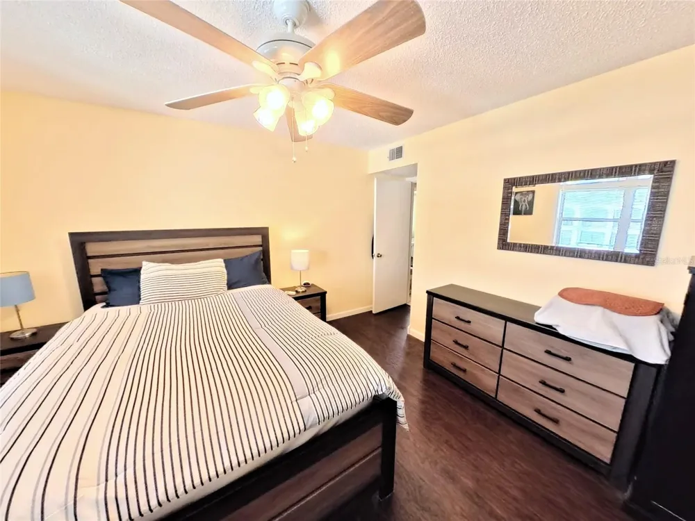 7701 STARKEY ROAD #436 Seminole, FL 33777
