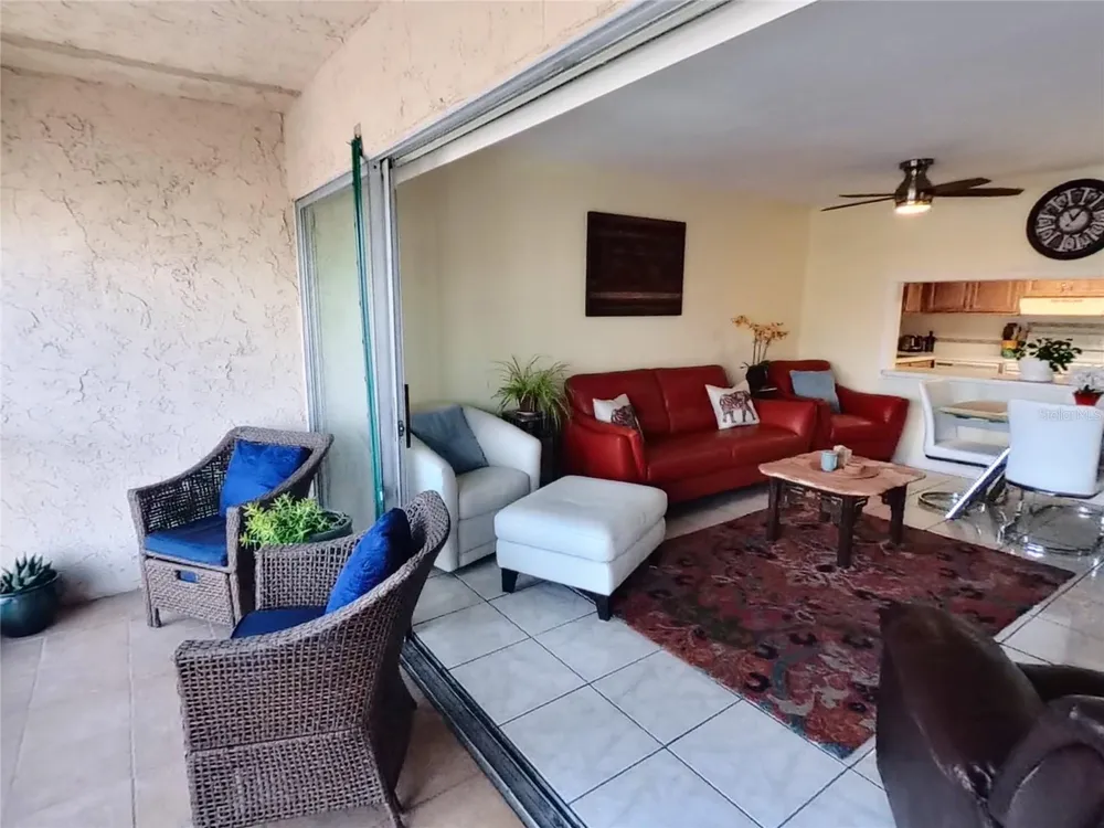 7701 STARKEY ROAD #436 Seminole, FL 33777