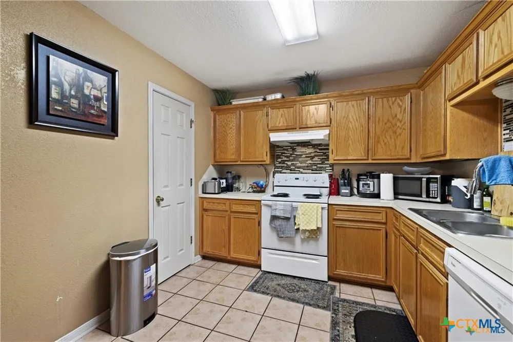 3210 Raven Drive #B Killeen, TX 76543